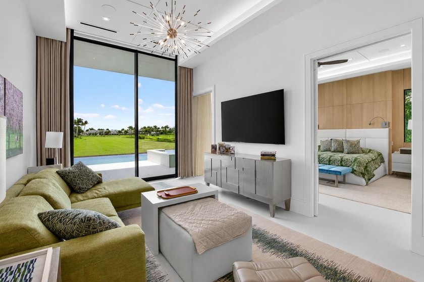Striking contemporary waterfront estate, perfectly positioned to - photo 20