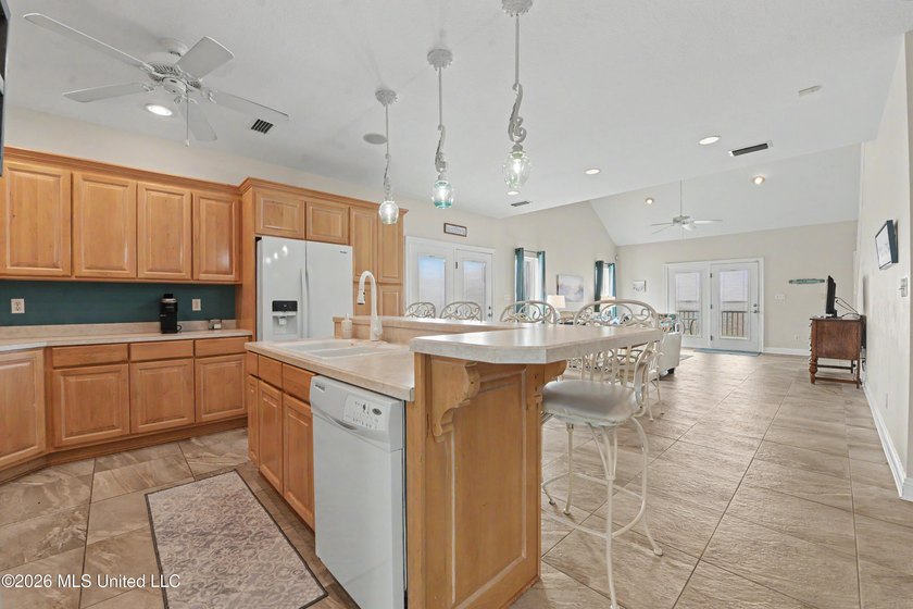 Welcome to your own private waterfront paradise! This - photo 10