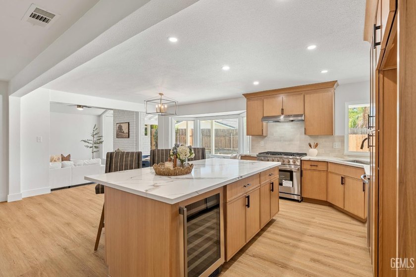 Located in desirable Stockdale Estates, this fully reimagined - photo 22