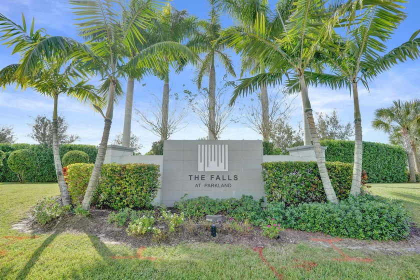 Welcome to The Falls at Parkland, a 55+ luxury premier - photo 23