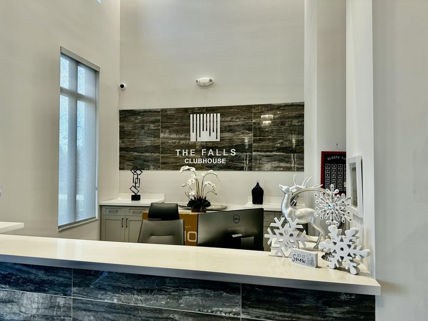 Welcome to The Falls at Parkland, a 55+ luxury premier - photo 34