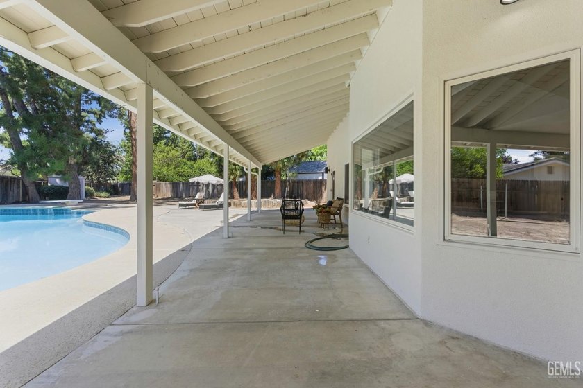 Located in desirable Stockdale Estates, this fully reimagined - photo 57