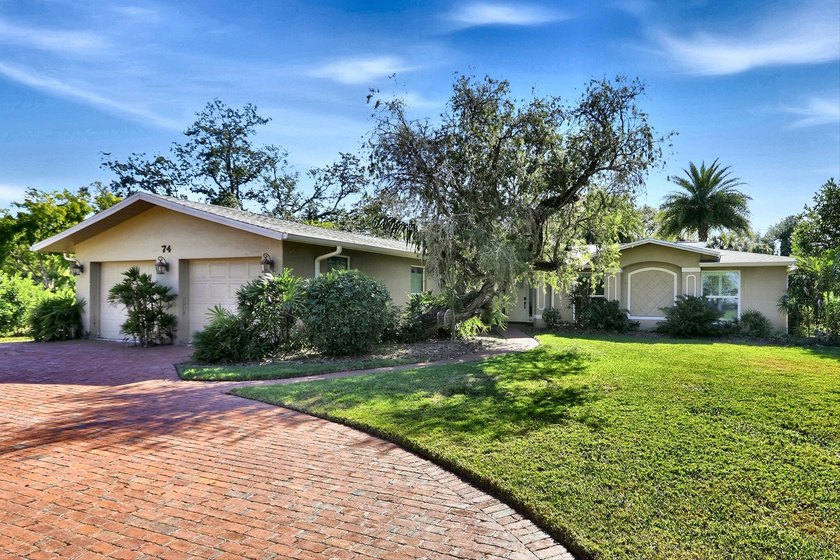 A 0.4 Acre Oversized Private Deep-Water Sanctuary Experience - photo 3