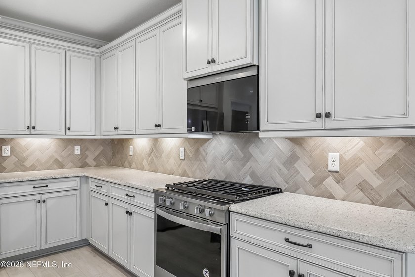 5BR/3BA former model Linden floor plan with 2,696 sq ft in the - photo 22