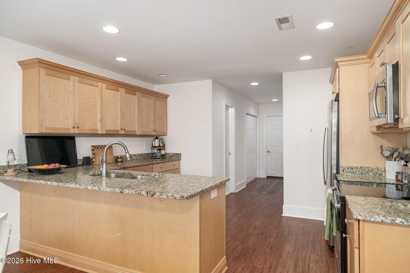 Welcome to 138 Candlewood Drive--where comfort meets effortless - photo 11