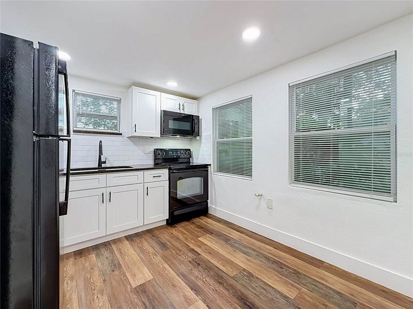 Virtually Staged. ASK ABOUT MY PREFERRED LENDER INCENTIVE - photo 15