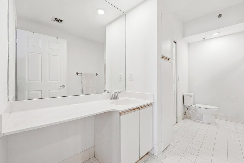 Rarely available 2BR/2BA at Village by the Bay, Aventura - photo 16
