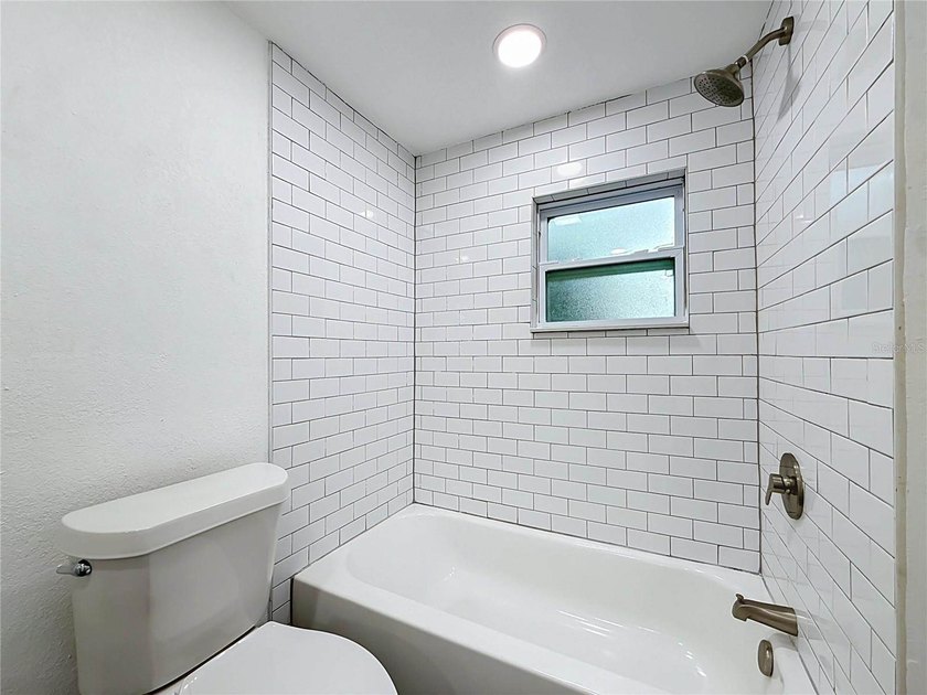 Virtually Staged. ASK ABOUT MY PREFERRED LENDER INCENTIVE - photo 17