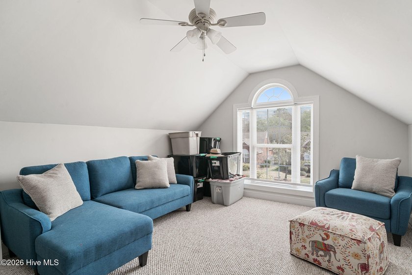 Welcome to 138 Candlewood Drive--where comfort meets effortless - photo 22