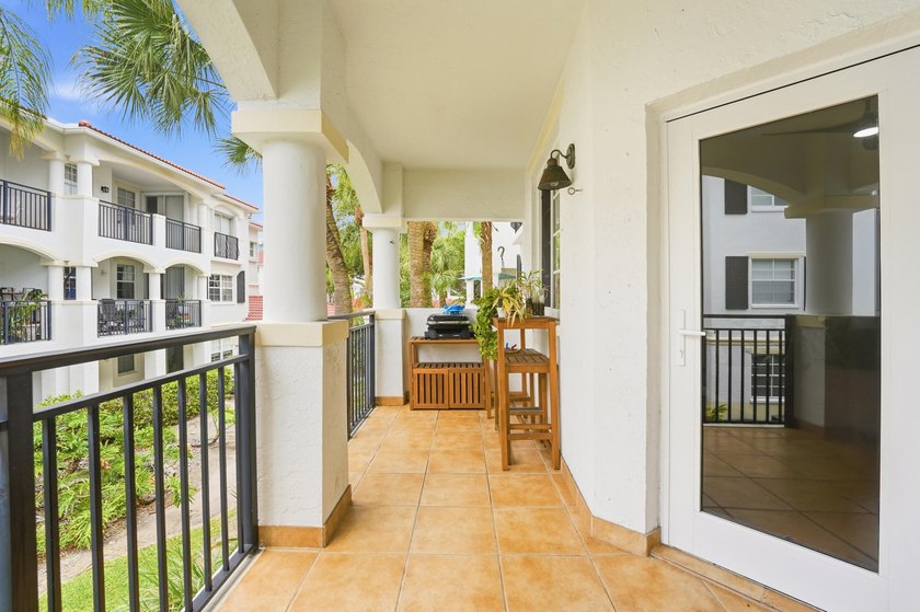 Rarely available 2BR/2BA at Village by the Bay, Aventura - photo 23