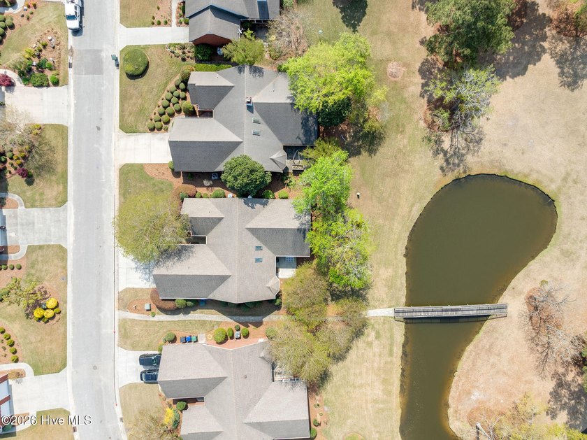 Welcome to 138 Candlewood Drive--where comfort meets effortless - photo 30