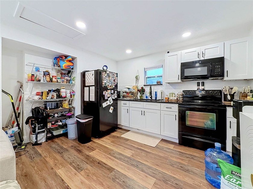 Virtually Staged. ASK ABOUT MY PREFERRED LENDER INCENTIVE - photo 35