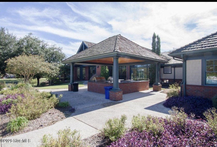 Welcome to 138 Candlewood Drive--where comfort meets effortless - photo 36