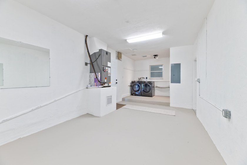 Welcome to this charming 3-bedroom, 2-bathroom single-story - photo 36