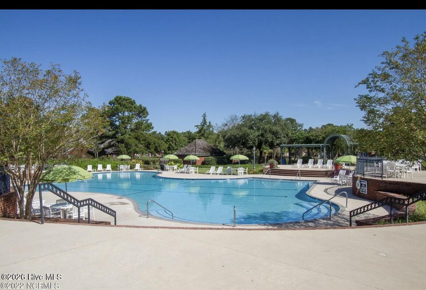 Welcome to 138 Candlewood Drive--where comfort meets effortless - photo 38