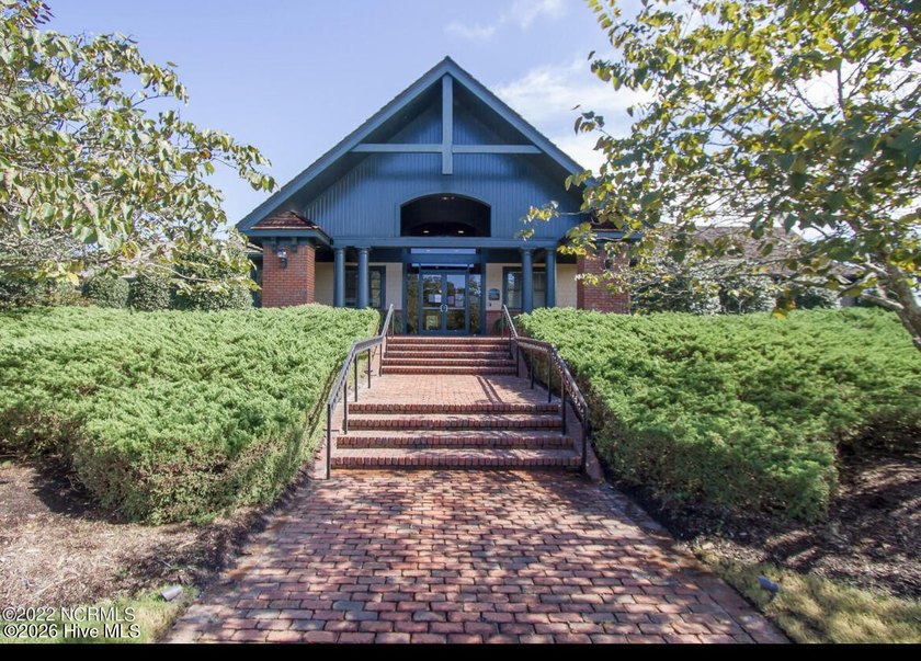 Welcome to 138 Candlewood Drive--where comfort meets effortless - photo 41