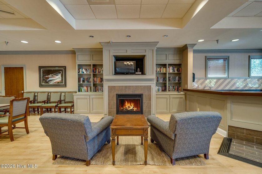 Welcome to 138 Candlewood Drive--where comfort meets effortless - photo 46