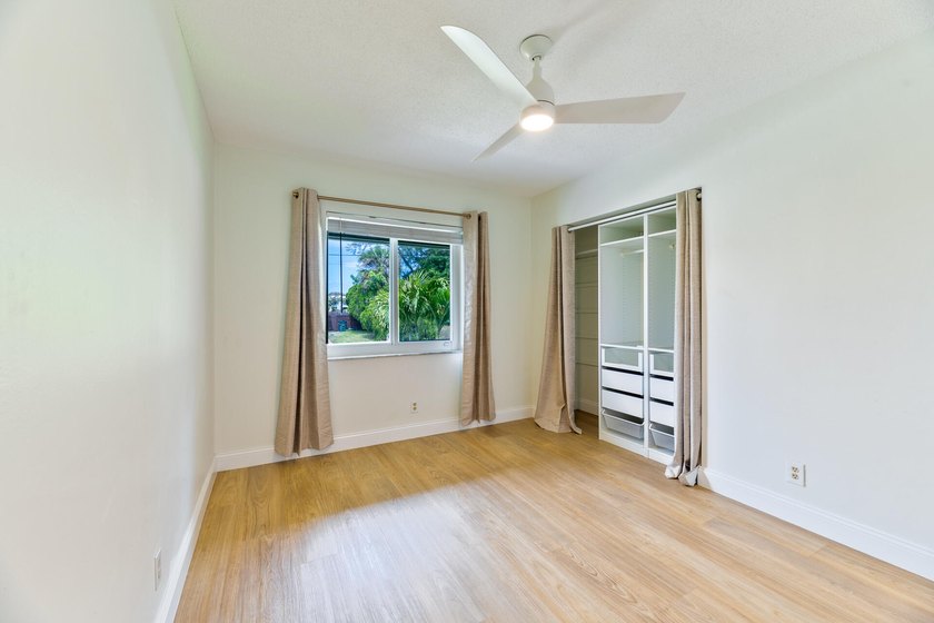 Welcome to this charming 3-bedroom, 2-bathroom single-story - photo 46