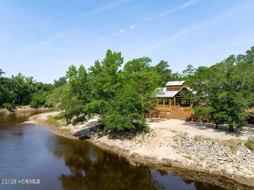 Welcome to 138 Candlewood Drive--where comfort meets effortless - photo 49
