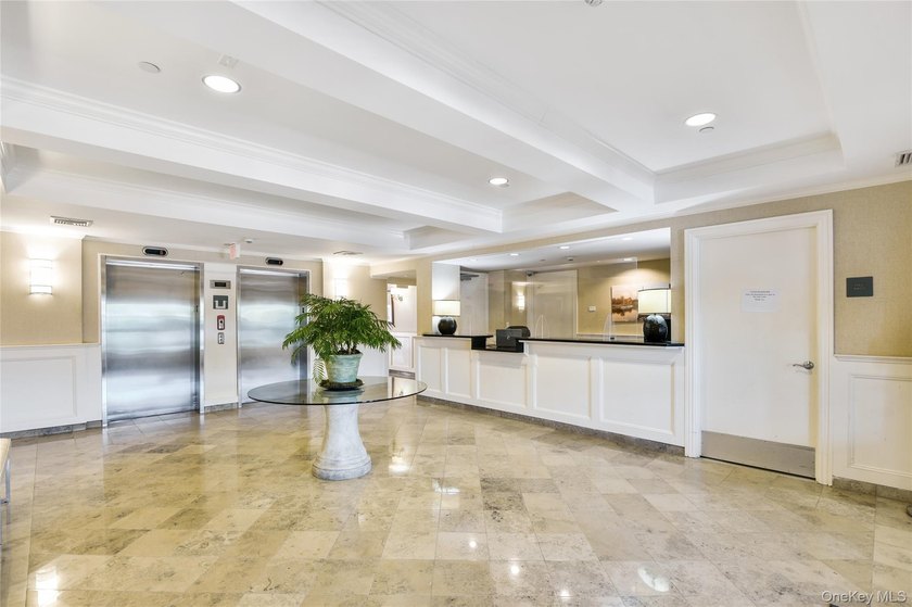 A refined one-bedroom residence at Sweetwater offering - photo 15
