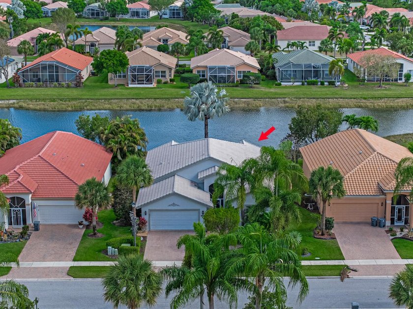 Welcome to this exceptional 3 bedroom, 3-bathroom plus - photo 2