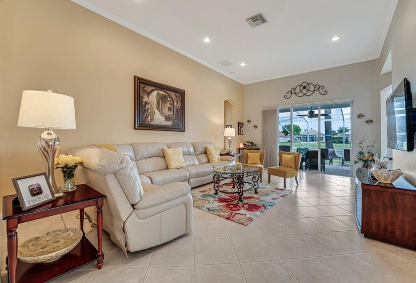 Welcome to this exceptional 3 bedroom, 3-bathroom plus - photo 10