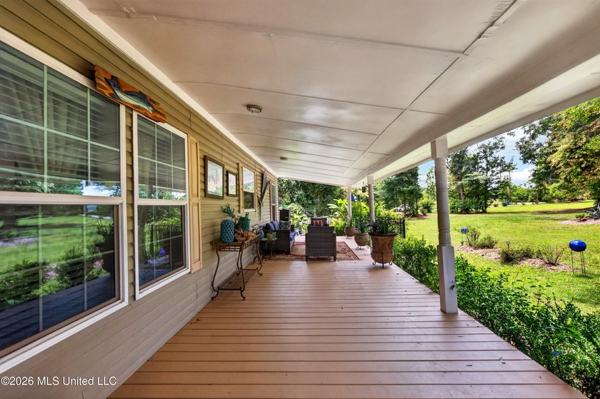 Enjoy peaceful country living with convenient access to I-10 - photo 8