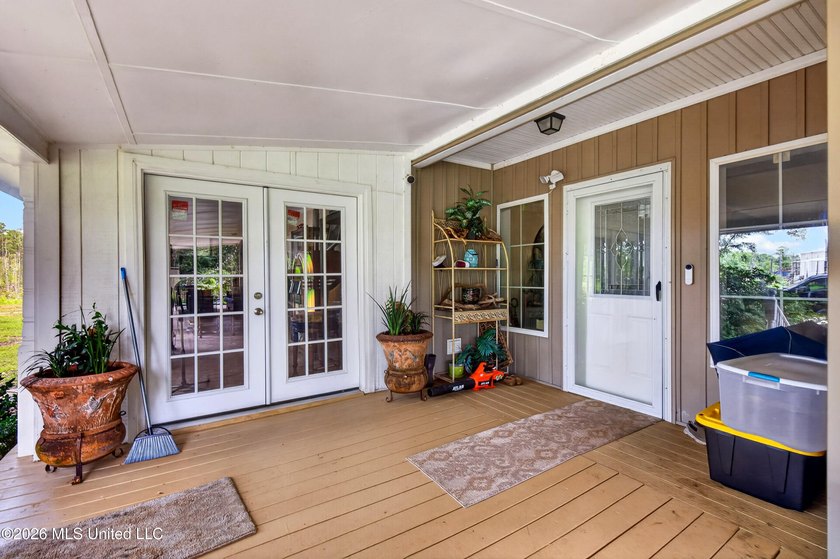 Enjoy peaceful country living with convenient access to I-10 - photo 9