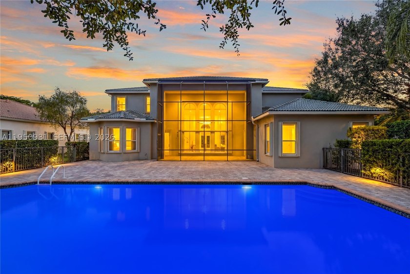 Prime lakefront, within an exclusive gated enclave of 17 custom - photo 4