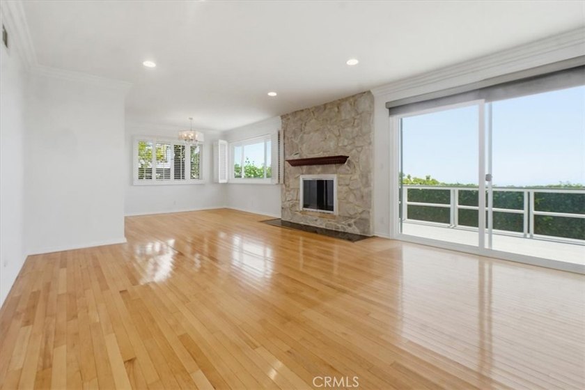 **Split-level advantages at 28019 Braidwood Dr, Rancho Palos - photo 7