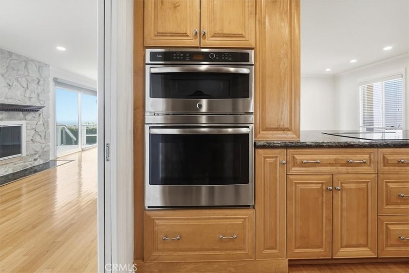 **Split-level advantages at 28019 Braidwood Dr, Rancho Palos - photo 8