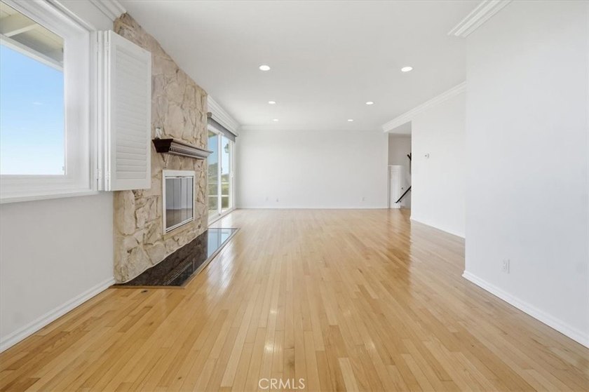 **Split-level advantages at 28019 Braidwood Dr, Rancho Palos - photo 10
