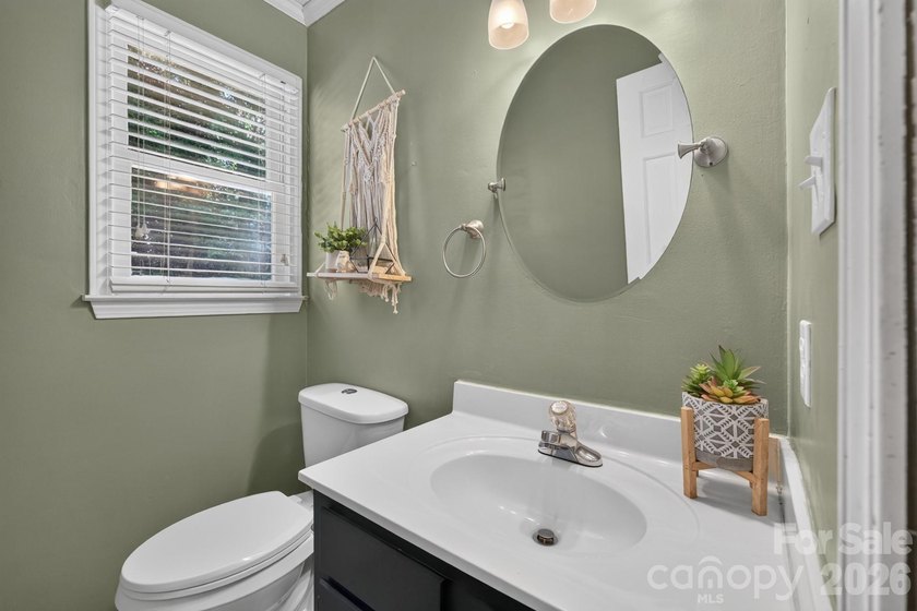 3 Bedrooms 2.5 Baths, 2 Car Garage, Excellent Neighborhood. Dual - photo 13