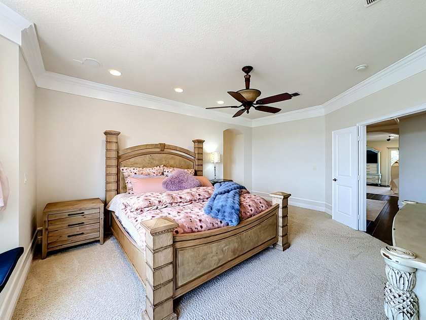Spectacular, former model, POOL home in the exclusive community - photo 44