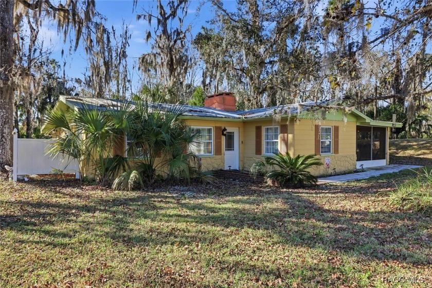 TWO FOR ONE! Set on a full acre in the heart of Old Homosassa - photo 7