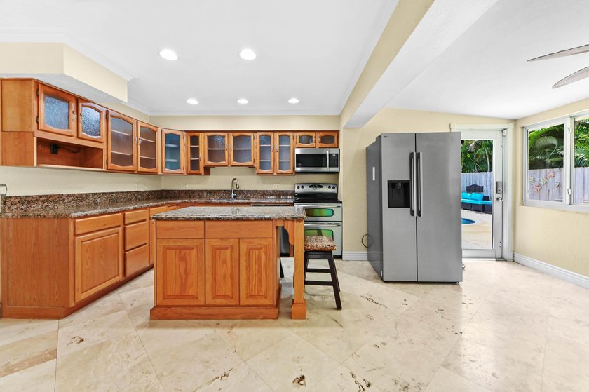 Mid-Century Modern Perfection in the Heart of Wilton Manors! - photo 8