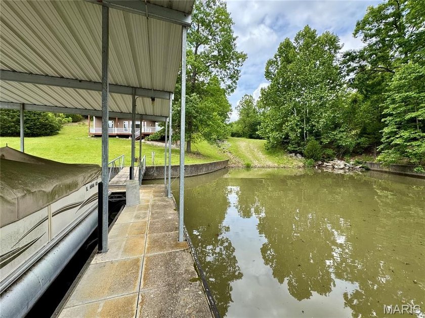It's time to take a look at this one!!! Luxury lakefront living - photo 36