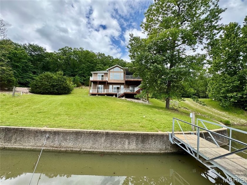 It's time to take a look at this one!!! Luxury lakefront living - photo 37