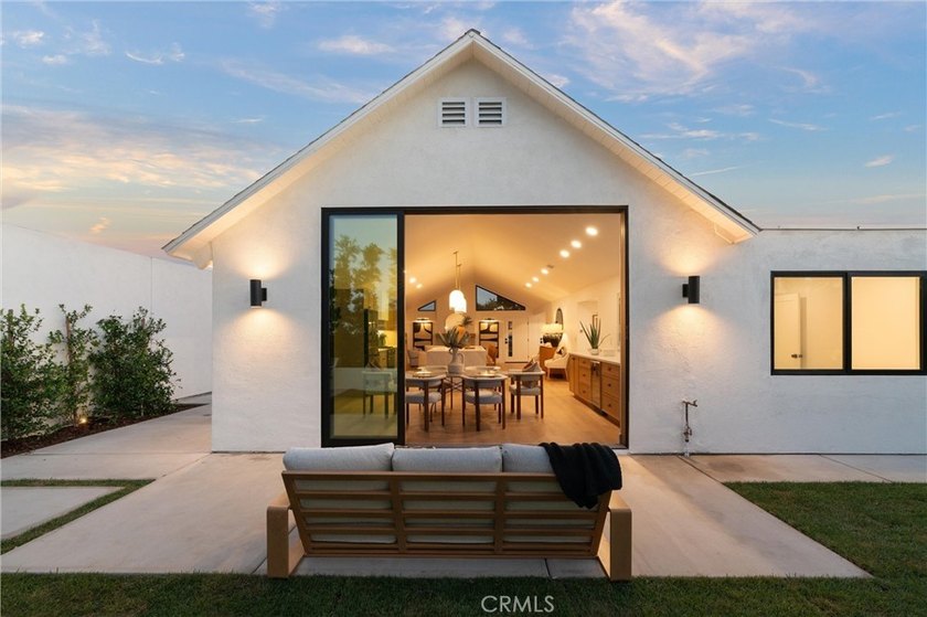 Welcome to 1788 Hawaii Circle, your own private mid century - photo 23