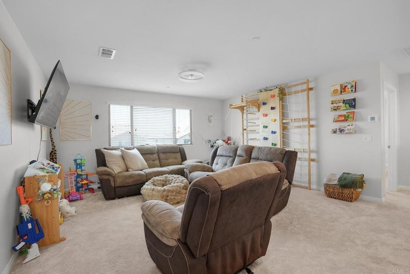 Welcome to 29847 Canary Wood Ct, a 2022-built Pulte home in the - photo 23