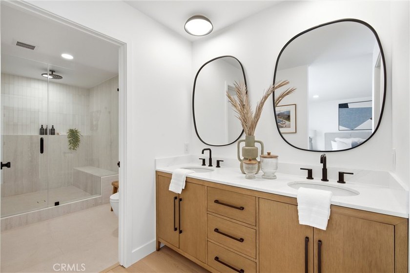 Welcome to 1788 Hawaii Circle, your own private mid century - photo 33