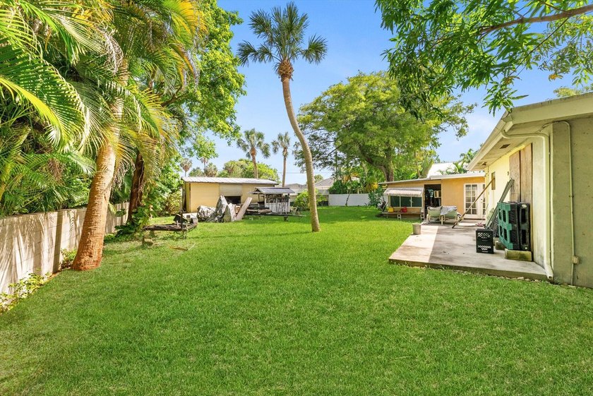 Rare oversized lot with proximity to downtown Fort Lauderdale - photo 9