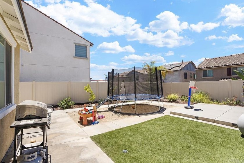 Welcome to 29847 Canary Wood Ct, a 2022-built Pulte home in the - photo 46