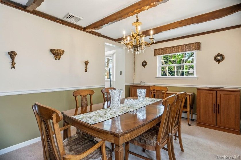 New To Market! Charming Walkway to 3 Bedroom Ranch with Nice - photo 11