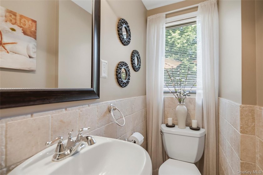 Welcome to this beautifully maintained expanded Cape, where - photo 22