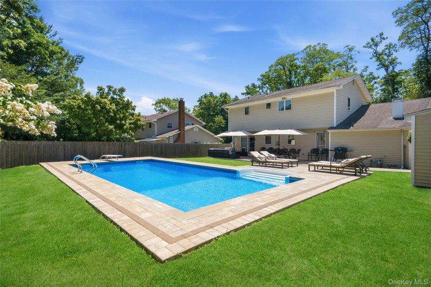 Welcome to this beautifully maintained expanded Cape, where - photo 36
