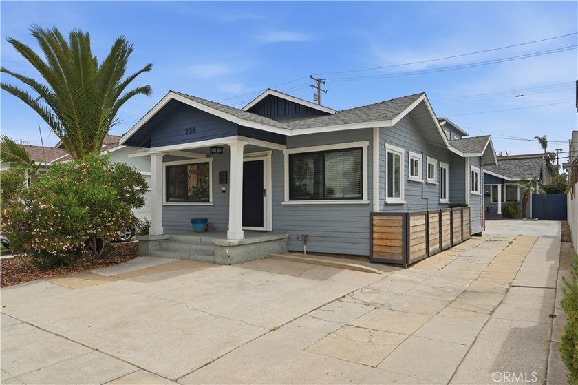 LIVE STEPS FROM THE SAND WHILE 3-UNITS PAY YOUR MORTGAGE! - photo 23