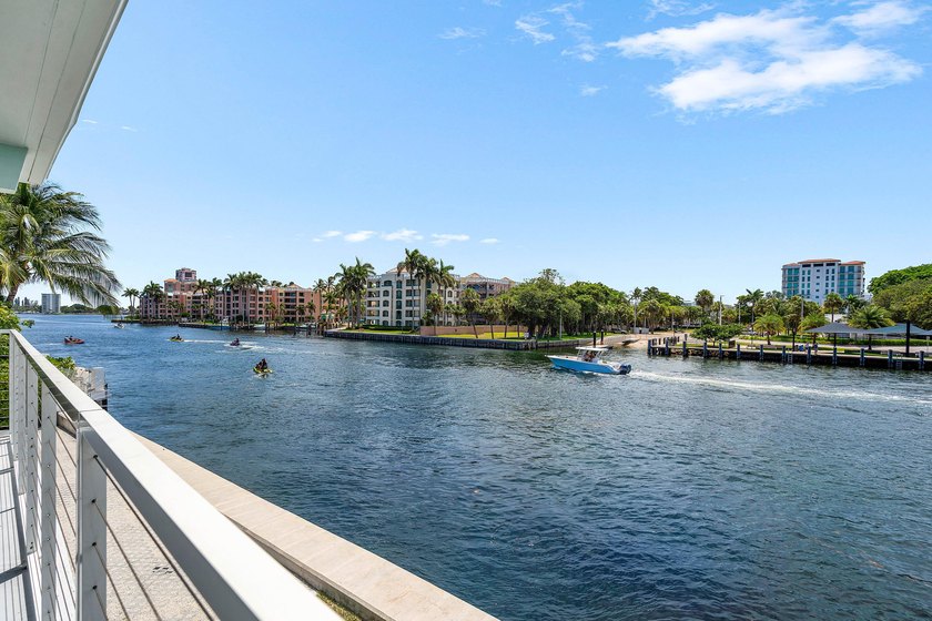 Stunning second-floor waterfront condo with breathtaking views - photo 25