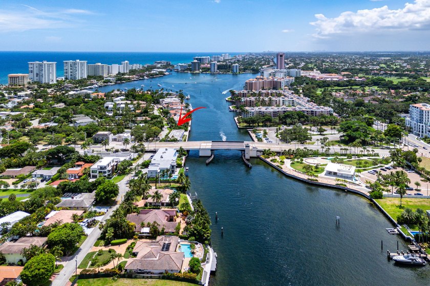Stunning second-floor waterfront condo with breathtaking views - photo 38