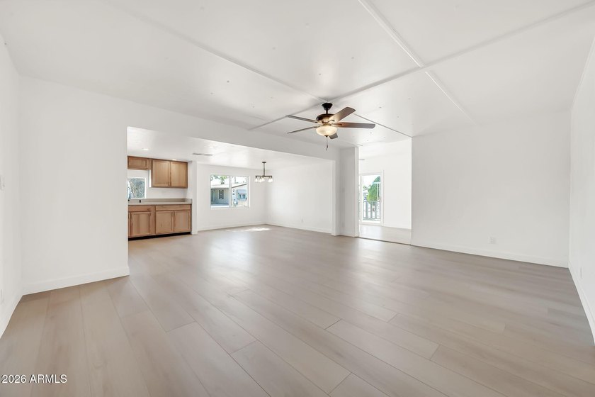 Beautifully remodeled and adorable home in the active adult - photo 5